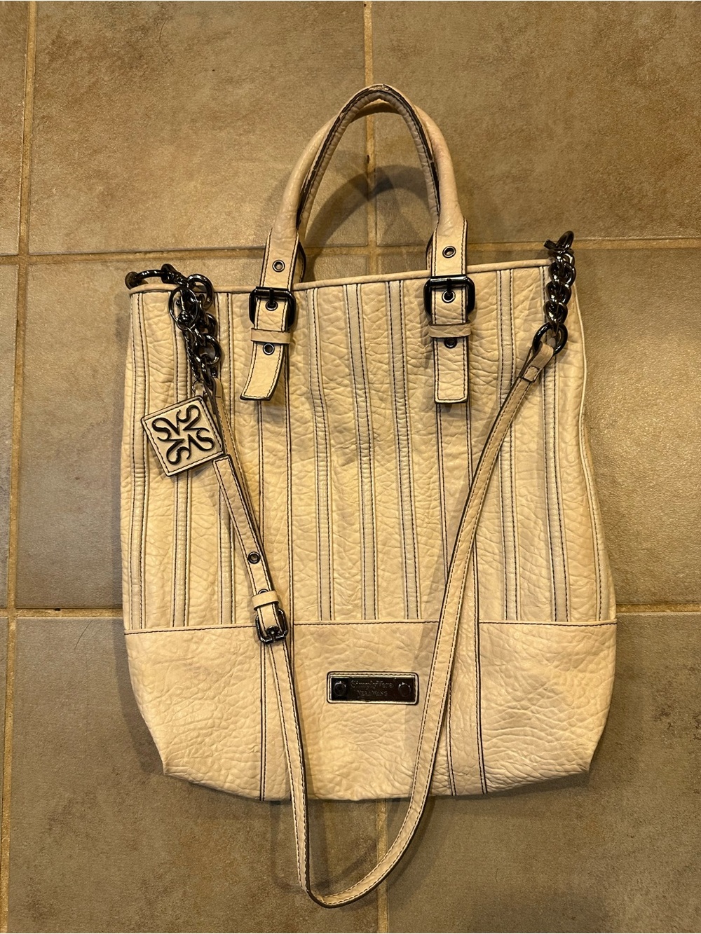 Simply Vera Vera Wang Cream Quilted Leather Tote with Chain Strap
